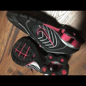 Nike Shox size 7.5 great condition
